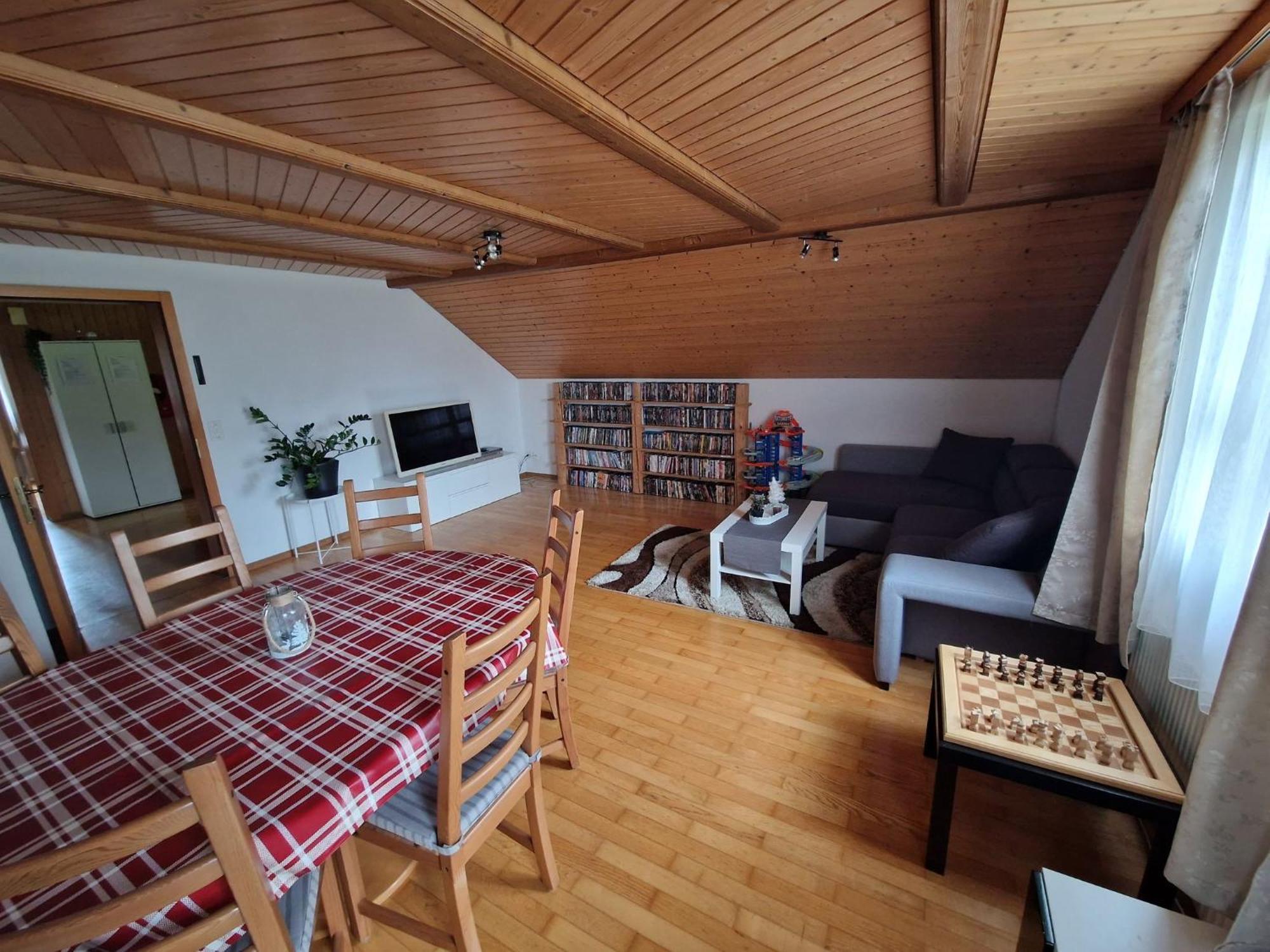 Schoene 3 1/2 In Der Zentralschweiz Menznau
